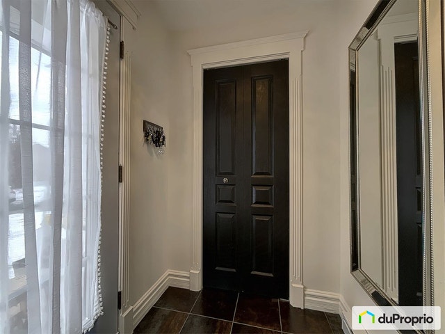 $579,900 - Bungalow for sale in Charlesbourg — photo 2
