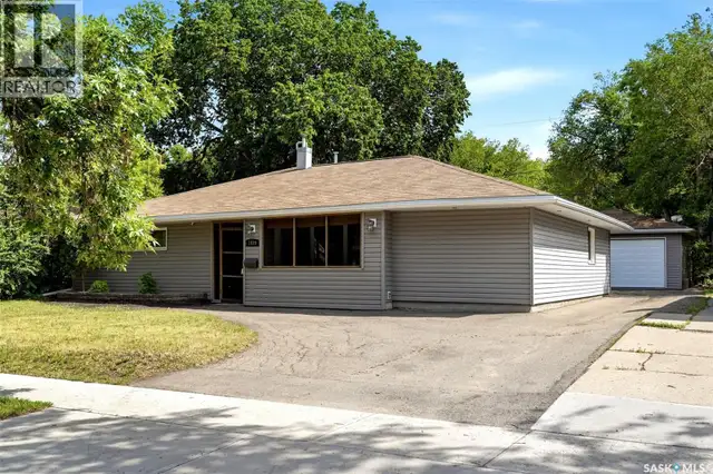 1829 GRANT DRIVE Regina, Saskatchewan in Houses for Sale in Regina - Image 38