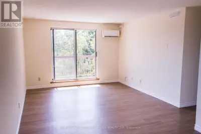 M14 - 141 EDGEHILL DRIVE Barrie (Letitia Heights), Ontario
