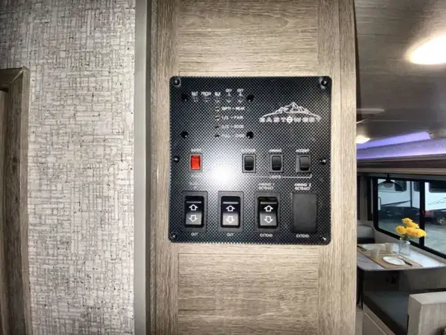 2025 EAST TO WEST Alta 3150KBH in Travel Trailers & Campers in Bedford - Image 35