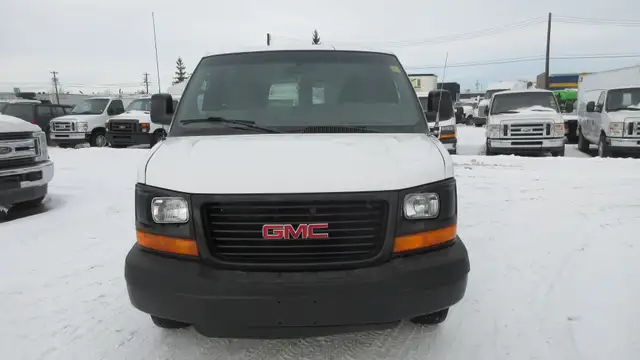 2008 GMC Savana CARGO VAN in Heavy Trucks in Vancouver - Image 4