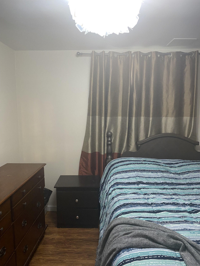 Comfortable Basement Apartment in  Jays Drive dans Chambres à louer et colocs  à Région d’Oshawa/Durham - Image 2