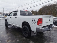 "• Tinted_Windows • Power_Steering • Power_Brakes • Power_Windows • Air_Conditioning • Tilt_Steering... (image 2)