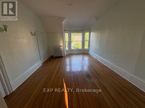 UPPER - 118 STINSON STREET Hamilton (Stinson), Ontario 2