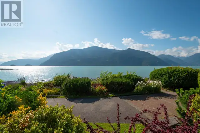 15 BEACH DRIVE Furry Creek, British Columbia in Condos for Sale in Sunshine Coast - Image 7