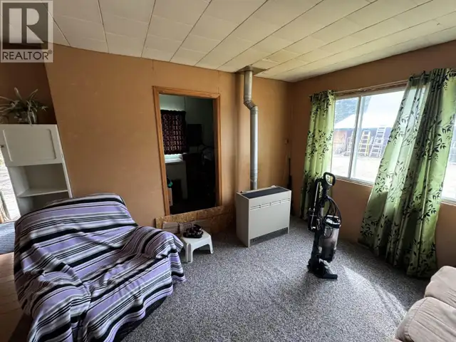 6265 HORSE LAKE ROAD Horse Lake, British Columbia in Houses for Sale in 100 Mile House - Image 16