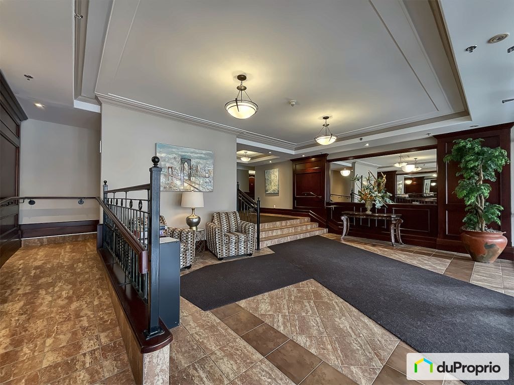 $479,000 - Condominium for sale in Longueuil (Vieux-Longueuil) — photo 3