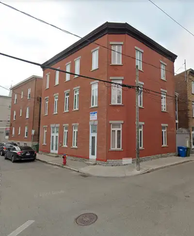 Superbe 2 1/2 loft, rue Caron St-Sauveur Libre