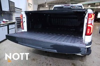 Key Features: Heated and ventilated front leather seats, heated steering wheel, heated rear leather... (image 3)