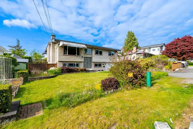 11065 86 AVENUE Delta, British Columbia in Houses for Sale in Richmond - Image 4