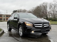 2016 Mercedes-Benz GLA250 4Matic AWD 2.0L 4cyl Bluetooth Heated Seats Panoramic Sunroof Front and Re... (image 1)