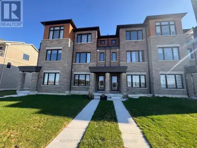 Beautiful 3-storey townhouse located in the desirable Legacy Empire community in Thorold. This well-...