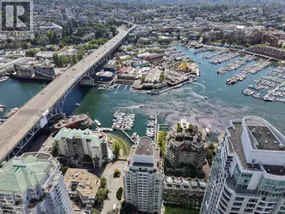 Prestige 888 Beach. This bright corner residence offers 1,139 square ft of thoughtfully designed liv...