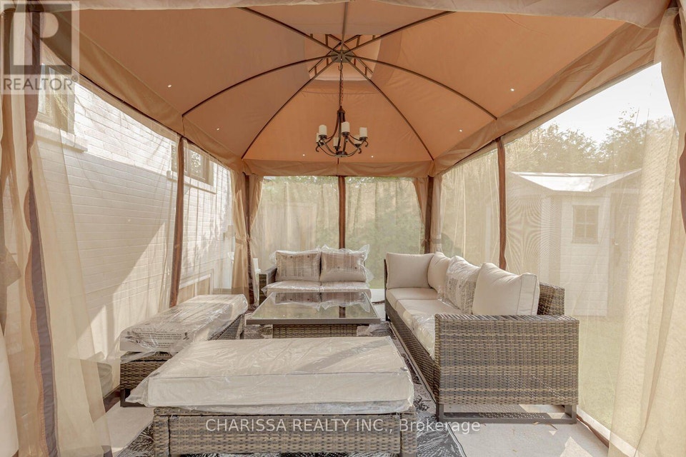 UPPER - 523 PINEGROVE ROAD Oakville (WO West), Ontario 4
