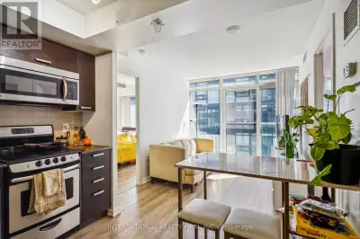 1907W - 36 LISGAR STREET Toronto (Little Portugal), Ontario