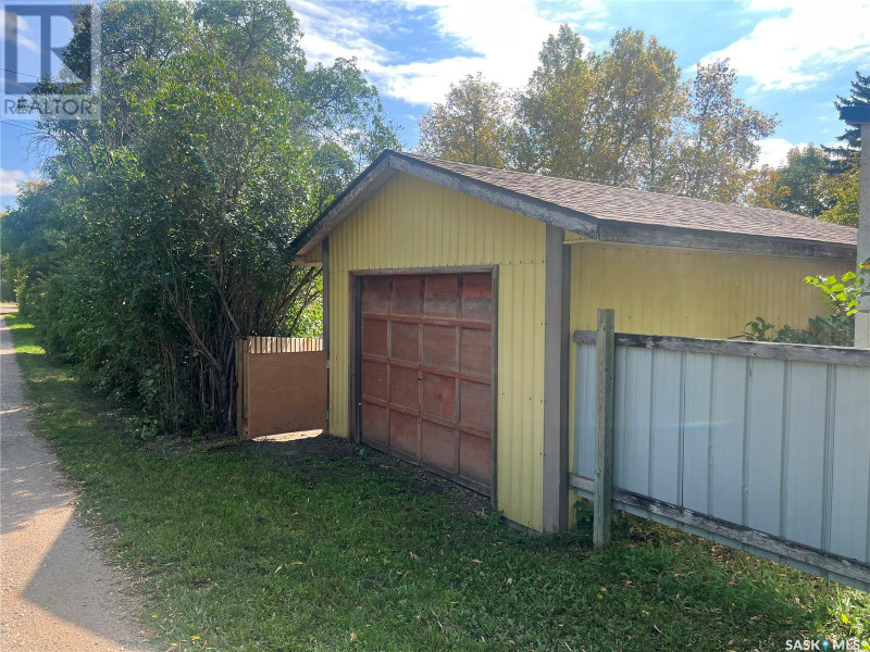 207 Edward STREET Balcarres, Saskatchewan Houses for Sale Regina