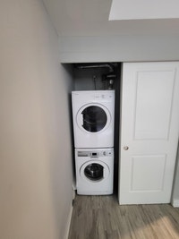 Welcome to 412 Lisgar Located on the corner of Kent and Lisgar in the heart of the Somerset neighbou... (image 5)