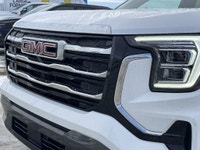 AMVIC Licensed Dealer Heated Front Seats & Steering Wheel | Dual-Zone Climate Control | Wireless App... (image 2)
