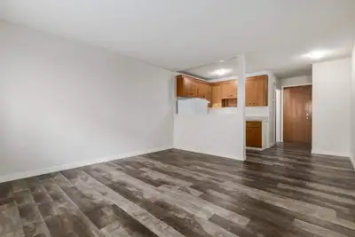 Amenities: Heat & Water Included • Balconies • Air Conditioning Suite & Building: Spacious bachelor,...