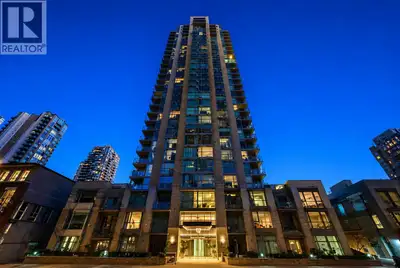 STRATA PERMITS AIR-BNB RENTALS FOR PRINCIPLE RESIDENCES. Central location just steps to Yaletown and...