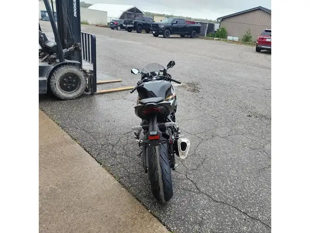 2026 Kawasaki Ninja ZX-6R ABS in Sport Bikes in Brantford - Image 7