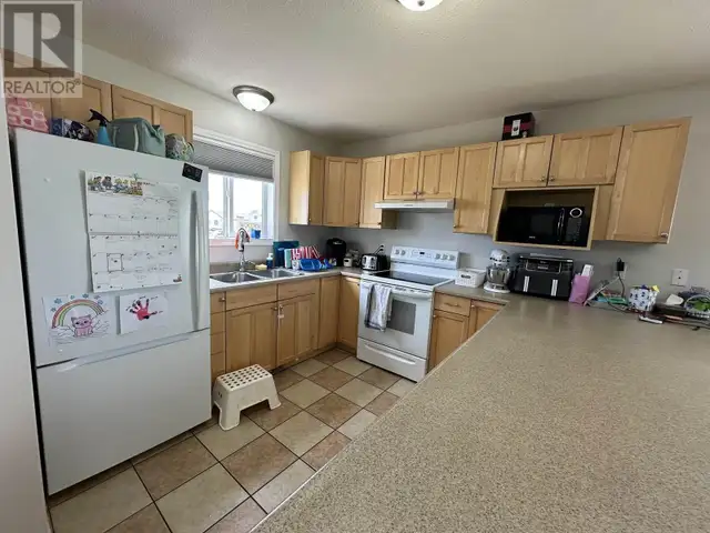 8903-8905 83A STREET Fort St. John, British Columbia in Houses for Sale in Fort St. John - Image 10