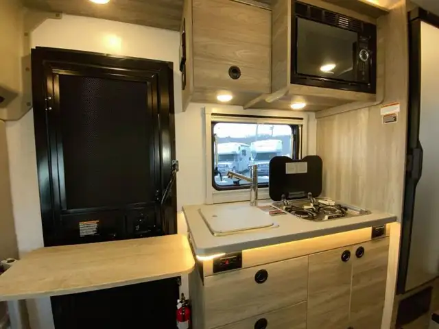 2026 Winnebago Winnebago EKKO 22A in RVs & Motorhomes in Bedford - Image 12