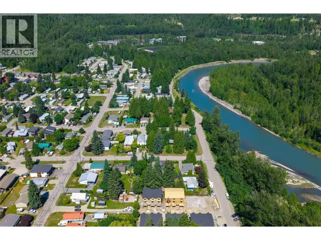 1206 Carlson Street Revelstoke, British Columbia in Land for Sale in Revelstoke - Image 6