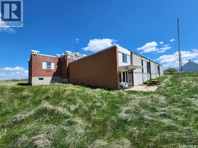 113 1st AVENUE Mankota Rm No. 45, Saskatchewan in Houses for Sale in Moose Jaw - Image 2