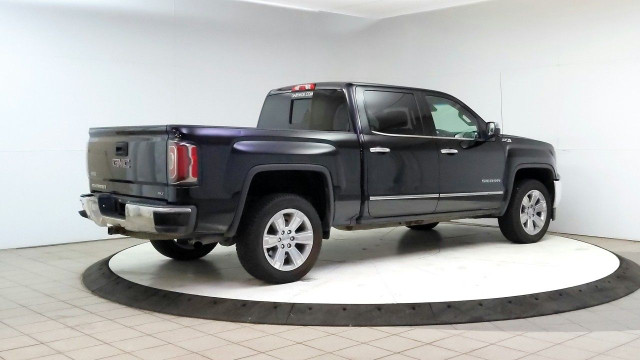 2018 GMC Sierra 1500 in Cars & Trucks in Lethbridge - Image 3