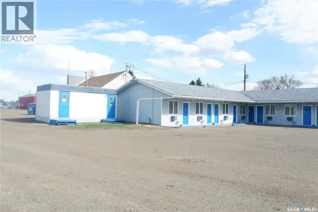 143 Railway AVENUE Coronach, Saskatchewan in Commercial & Office Space for Sale in Moose Jaw - Image 5