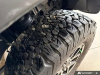Low Mileage, Leather Seats, Freedom Top! Whether you're concurring a highway mountain pass or challe... (image 9)