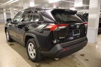 This Toyota RAV4 has a powerful Regular Unleaded I-4 2.5 L/152 engine powering this Automatic transm... (image 4)