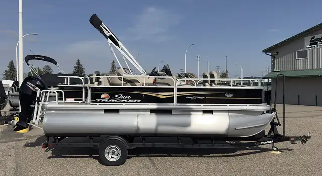 2021 Sun Tracker Bass Buggy 18 DLX Merc 40 4Stroke Command Thrus in Powerboats & Motorboats in Prince Albert - Image 6