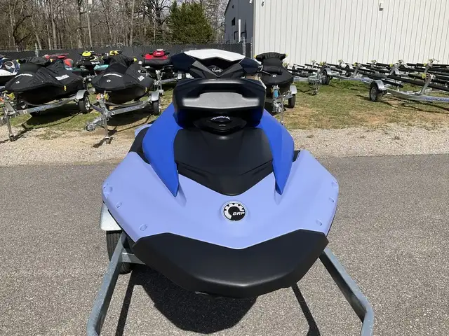 2025 SEADOO SPARK 3UP 900 ACE (FINANCING AVAILABLE) in Personal Watercraft in Strathcona County - Image 4
