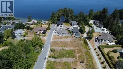 Located on a quiet, street just a short walk from all the amenities of beautiful Chemainus, this ver...