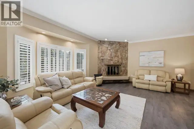 2008 BLAIRVIEW AVENUE North Vancouver, British Columbia in Houses for Sale in North Shore - Image 16