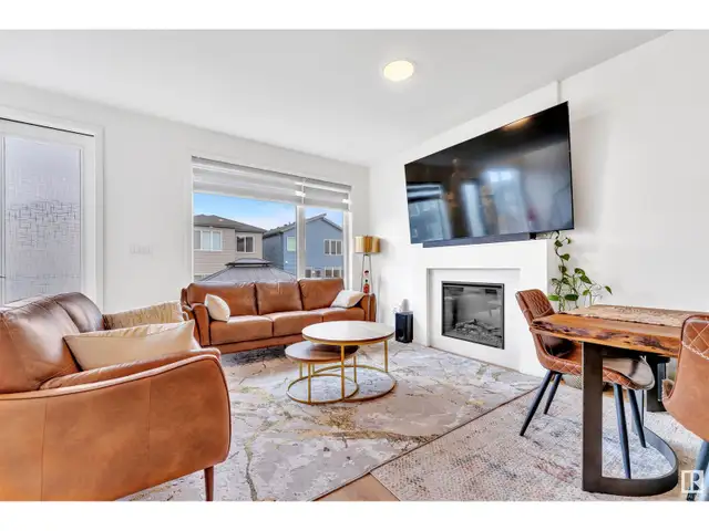 9462 PEAR CR SW Edmonton, Alberta62854410953217123