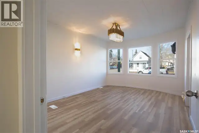 375 Fairford STREET W Moose Jaw, Saskatchewan in Houses for Sale in Moose Jaw - Image 7