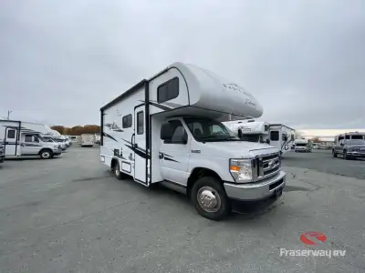 EAST TO WEST Entrada Class C gas motorhome 2200S highlights: 60in.in. x 80in.in. Bunk Over Cab Queen...