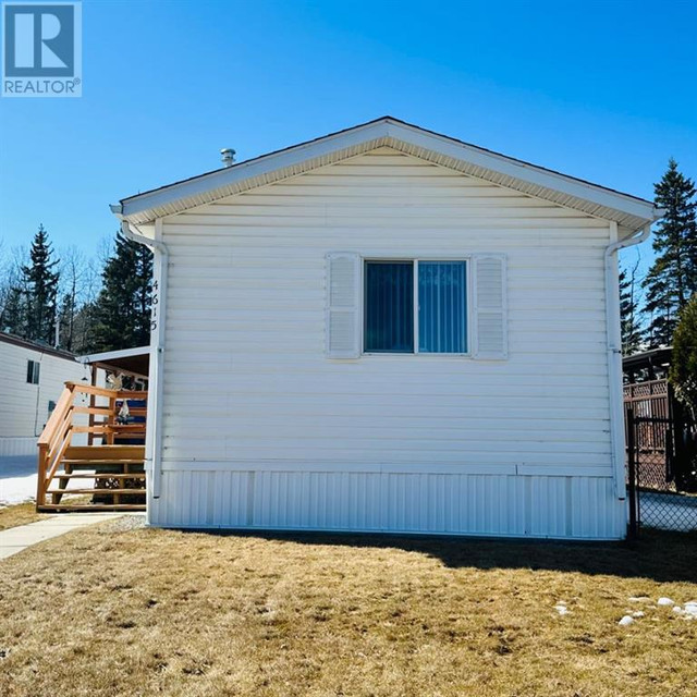 4615 59 Street Rocky Mountain House, Alberta in Houses for Sale in Red Deer - Image 2