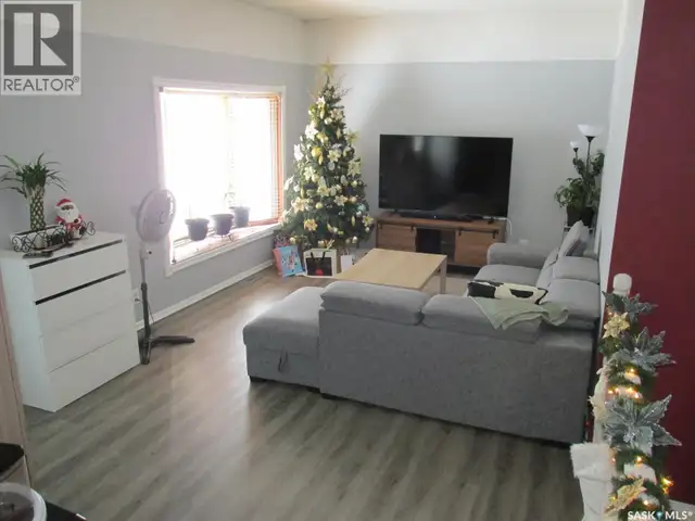 804 - 806 9th AVENUE W Nipawin, Saskatchewan in Houses for Sale in Nipawin - Image 33
