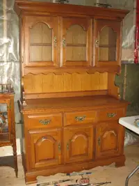 Kroehler Hutch and Buffet  Solid Maple