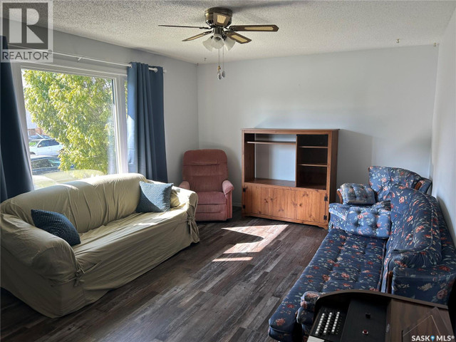 1534 Athabasca STREET W Moose Jaw, Saskatchewan in Houses for Sale in Moose Jaw - Image 4