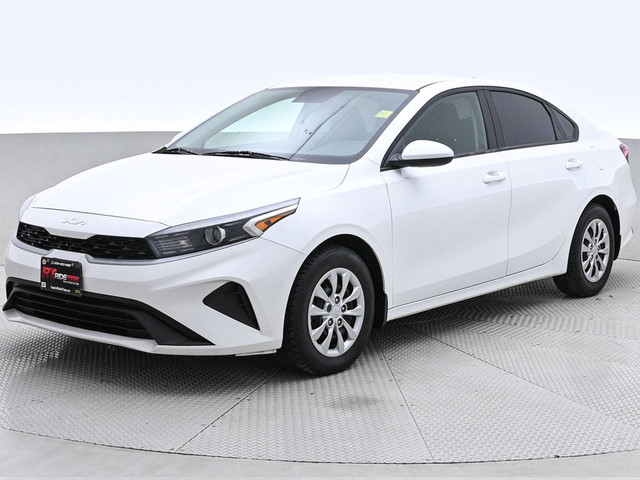 2022 Kia Forte LX IVT - Apple CarPlay, Heated Seats, Backup Came in Cars & Trucks in Winnipeg - Image 3
