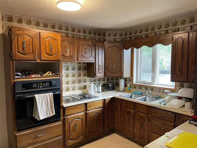 152 5TH Street Beausejour, Manitoba62864758272386123