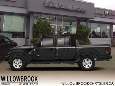 Roll-up tonneau cover , Black 3-Piece Hard Top, Technology Group, Spray In Bedliner! This Jeep Gladi...