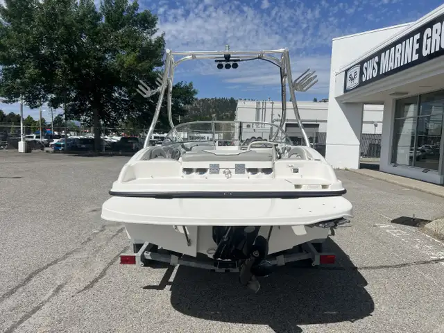 2012 Bayliner 185 in Powerboats & Motorboats in Saskatoon - Image 7