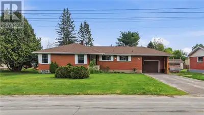 Welcome to 39 Lincoln Crescent in Capreol, a spacious and well-maintained brick bungalow offering ro...