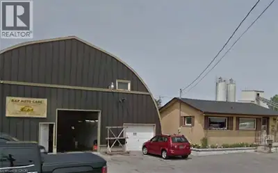 For more information, please click the Brochure button. Rare Rind! Zoned Light Commercial providing...